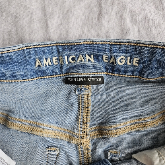 American Eagle High rise super stretchy shorts - Picture 3 of 7